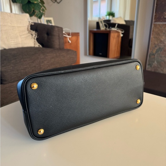 Prada Cuir Double Tote Saffiano Leather Small Black Bag Purse Red Interior - Picture 8 of 16